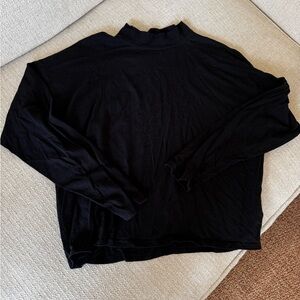Everlane mock turtleneck shirt